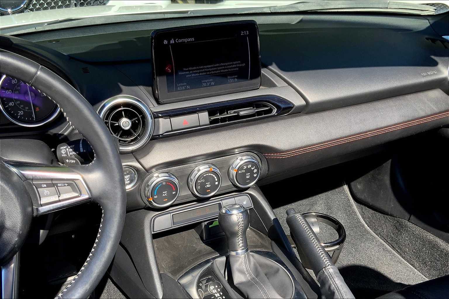 2022 Mazda MX-5 Miata Miata Grand Touring photo 6