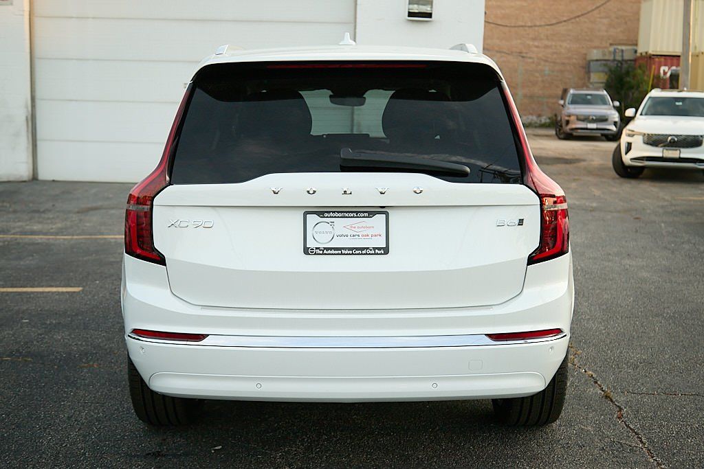2026 VOLVO XC90 - Image 7