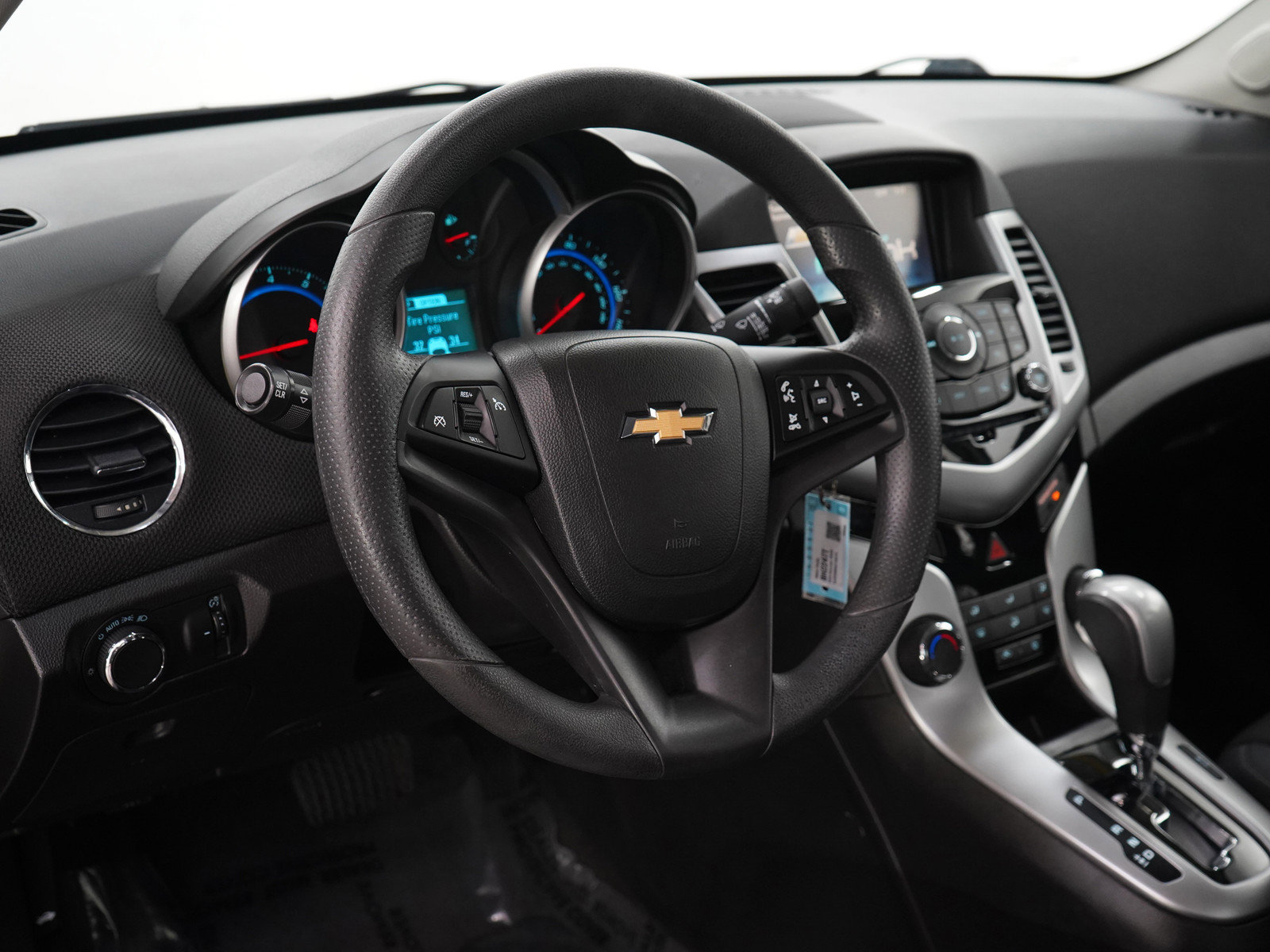2016 Chevrolet Cruze LT photo 17