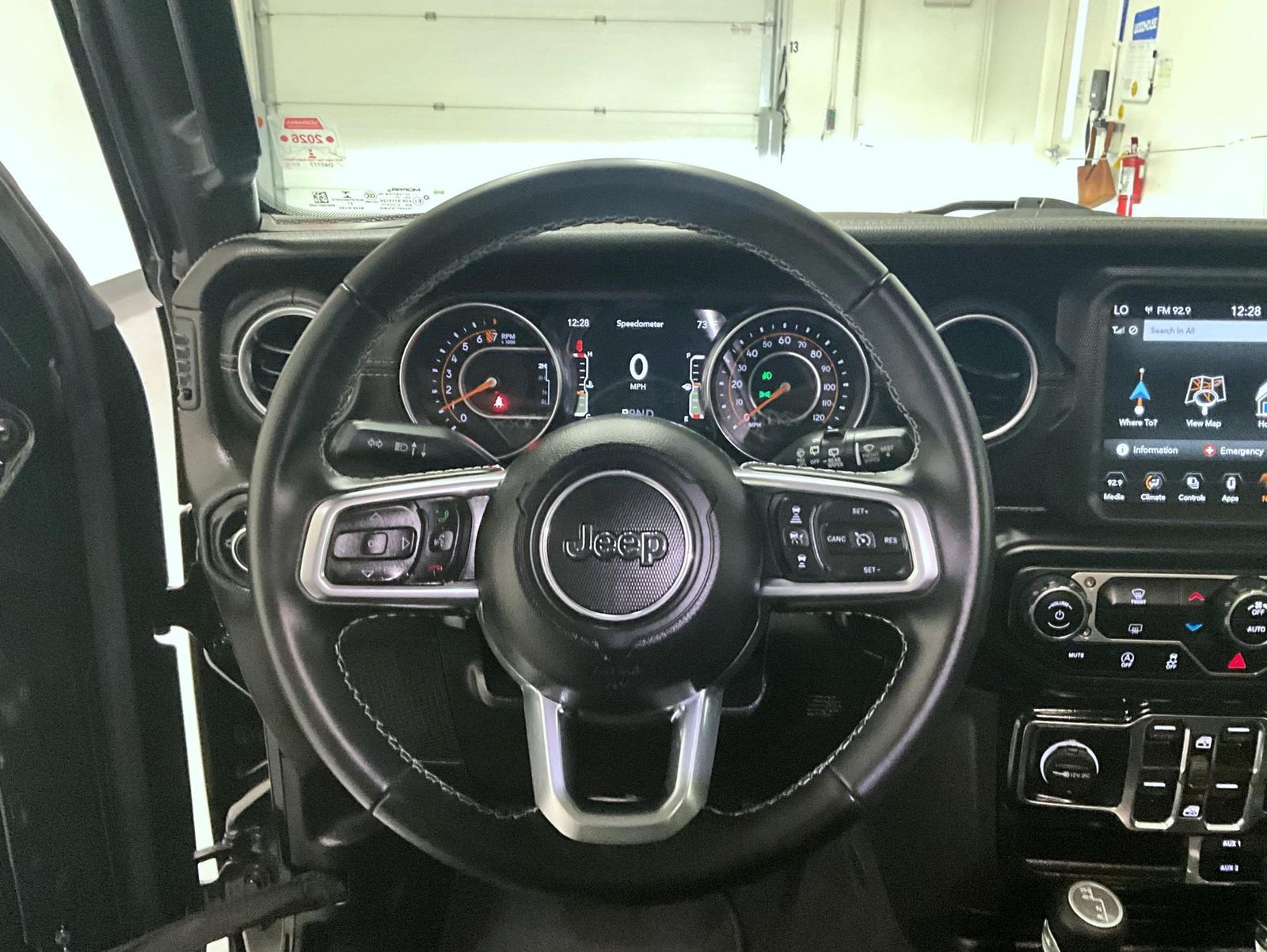 2022 Jeep Wrangler Unlimited Sahara photo 10