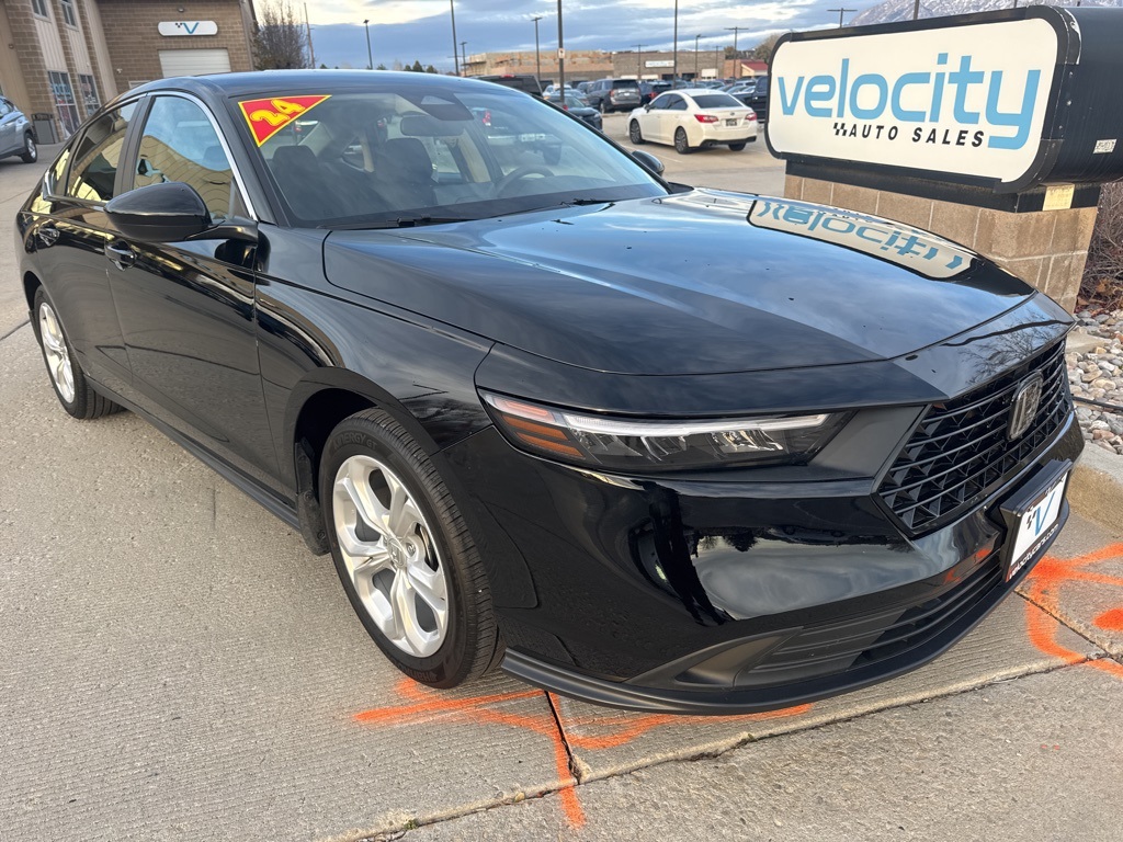 2024 Honda Accord LX's photo