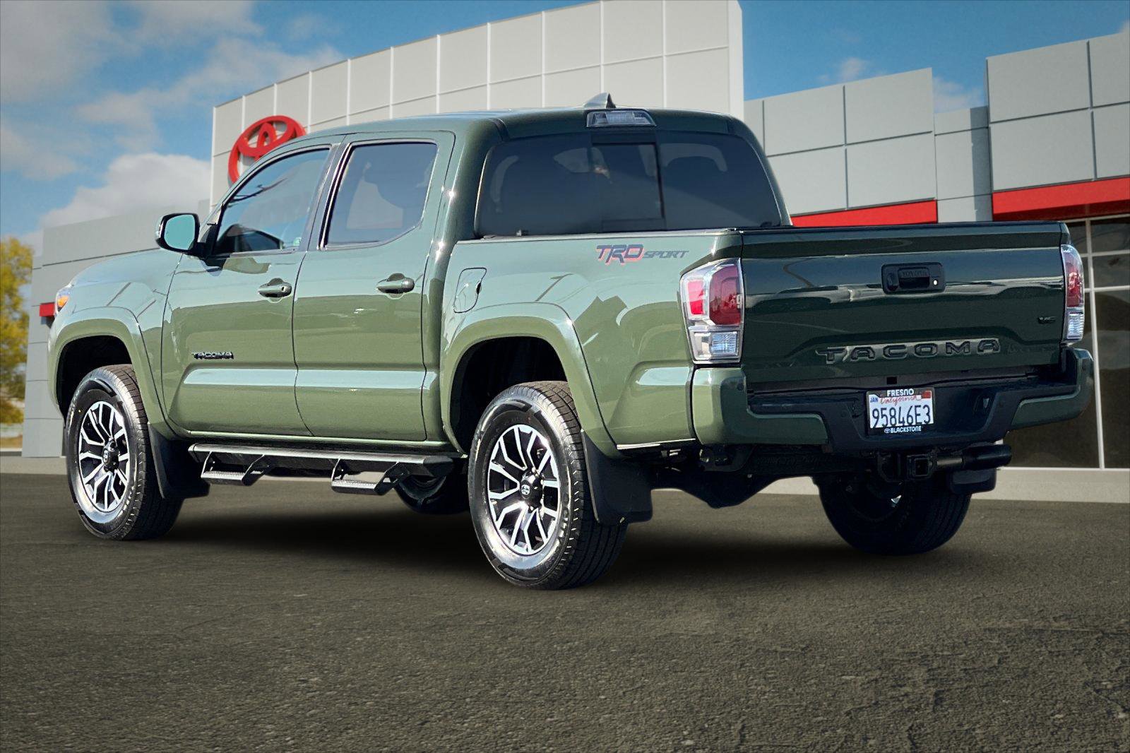 2022 Toyota Tacoma SR5 photo 4