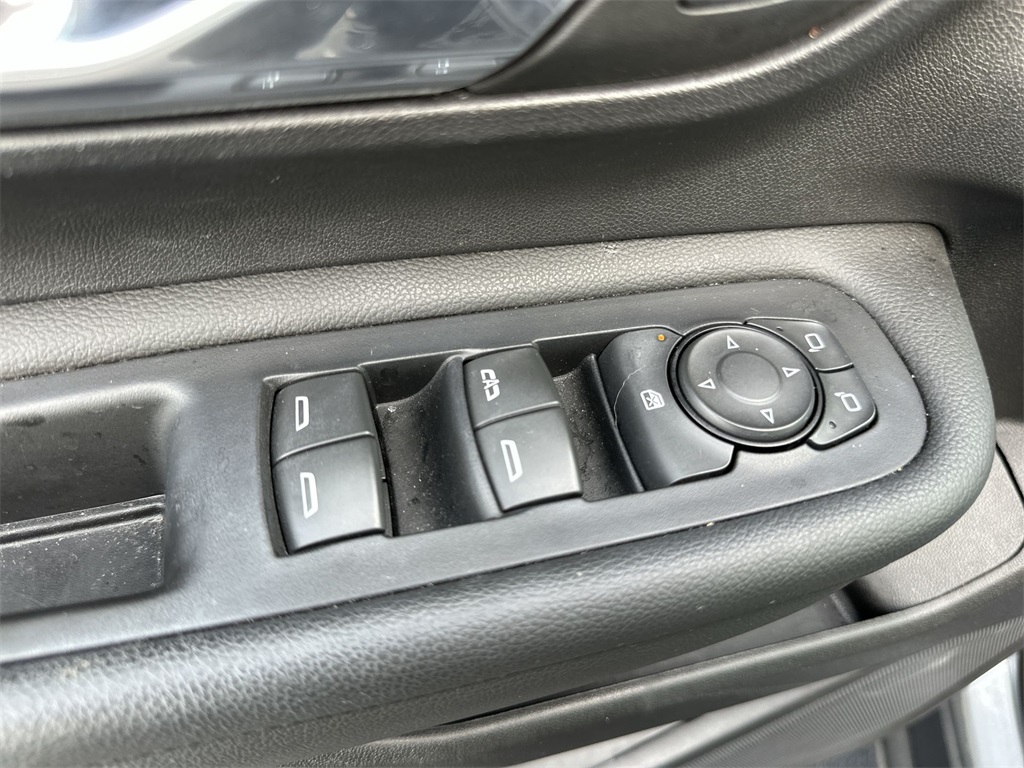 2023 Gmc Terrain SLE photo 12