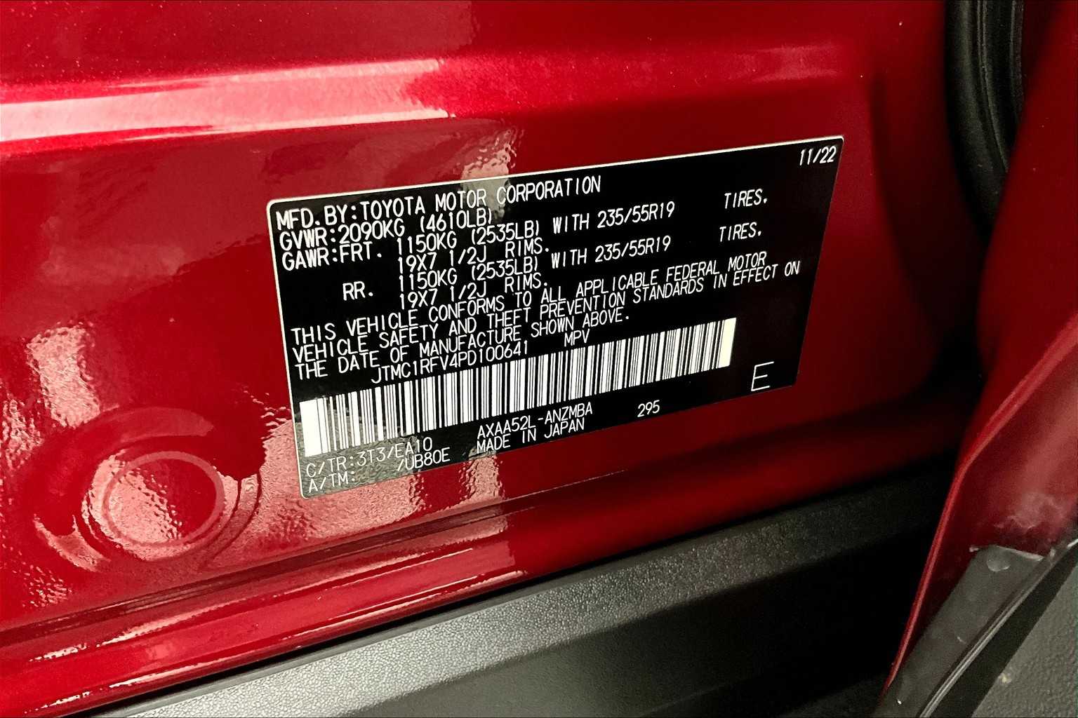 2023 Toyota RAV4 XLE Premium photo 31