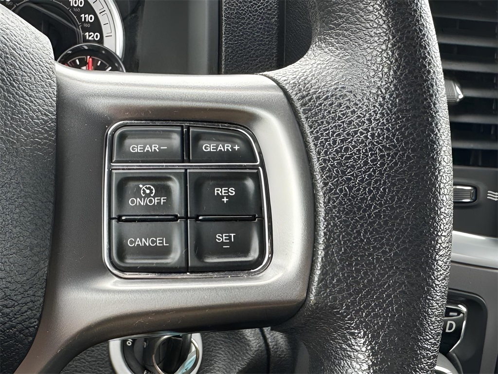 2021 Ram 1500 Classic Warlock photo 13
