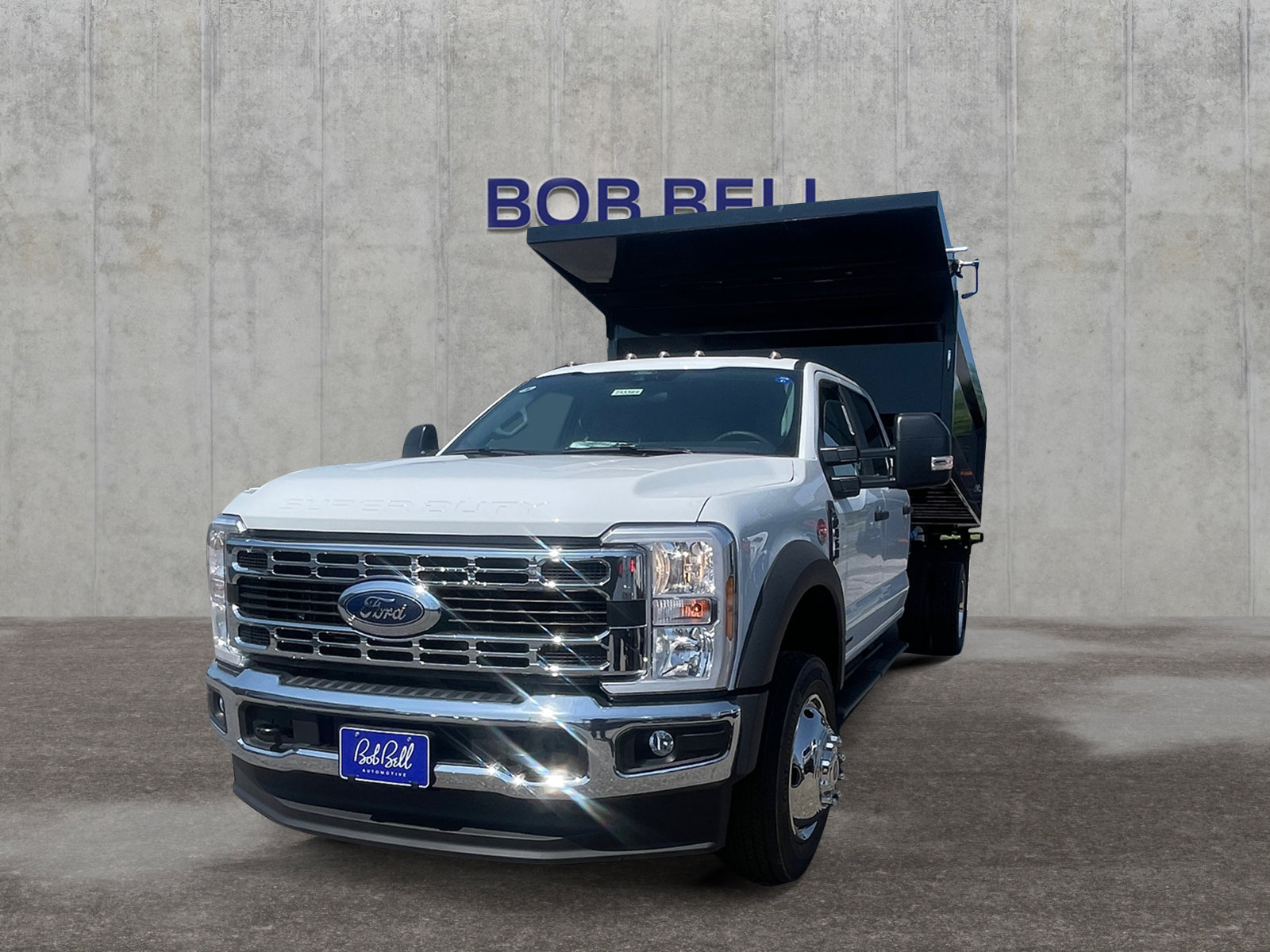 2025 Ford F-450 Super Duty Chassis Cab XL's photo