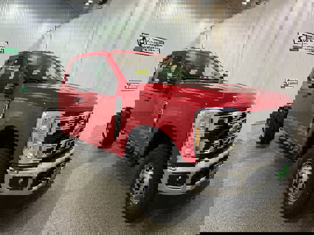 2025 Ford F-350 Super Duty Chassis Cab XL's photo