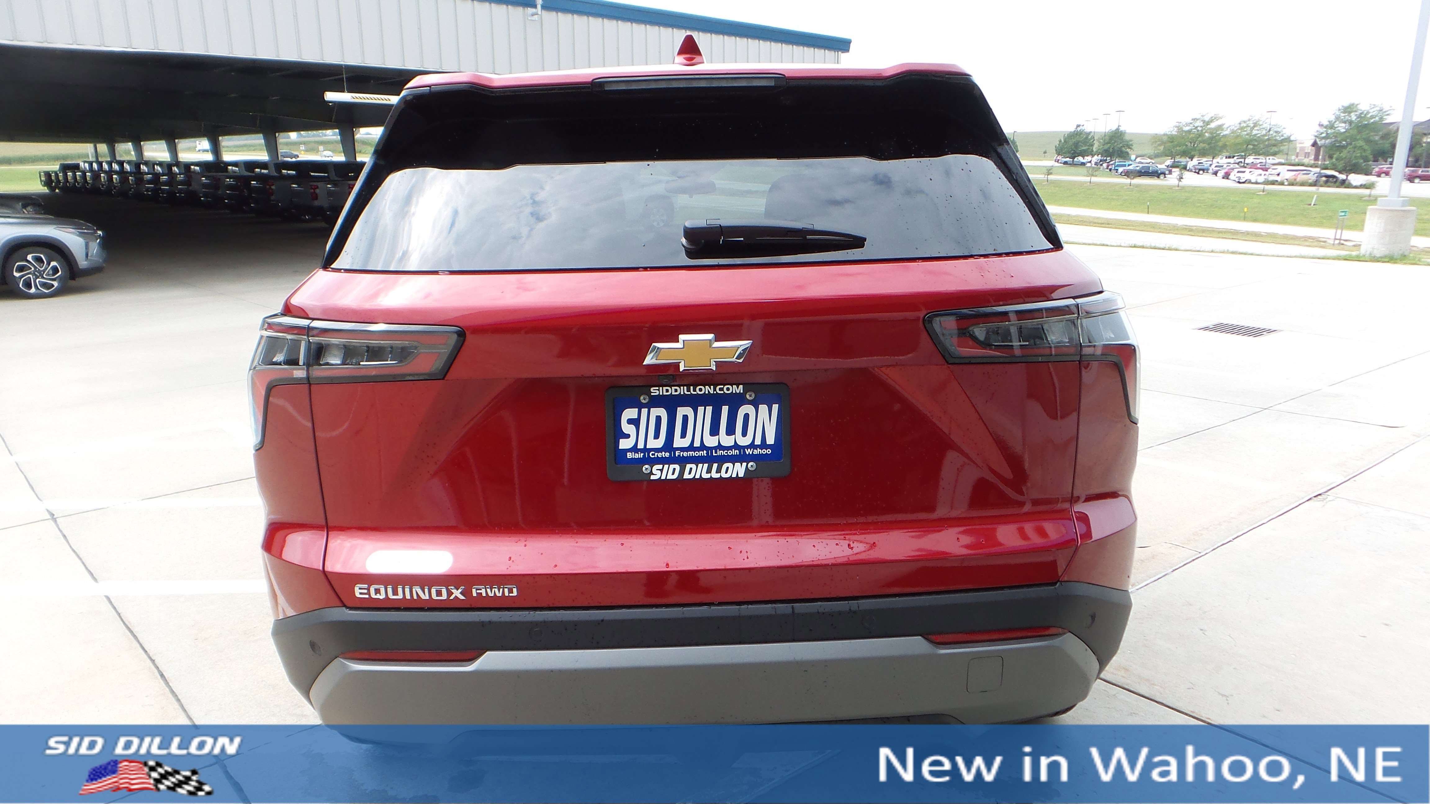 2026 Chevrolet Equinox LT photo 2
