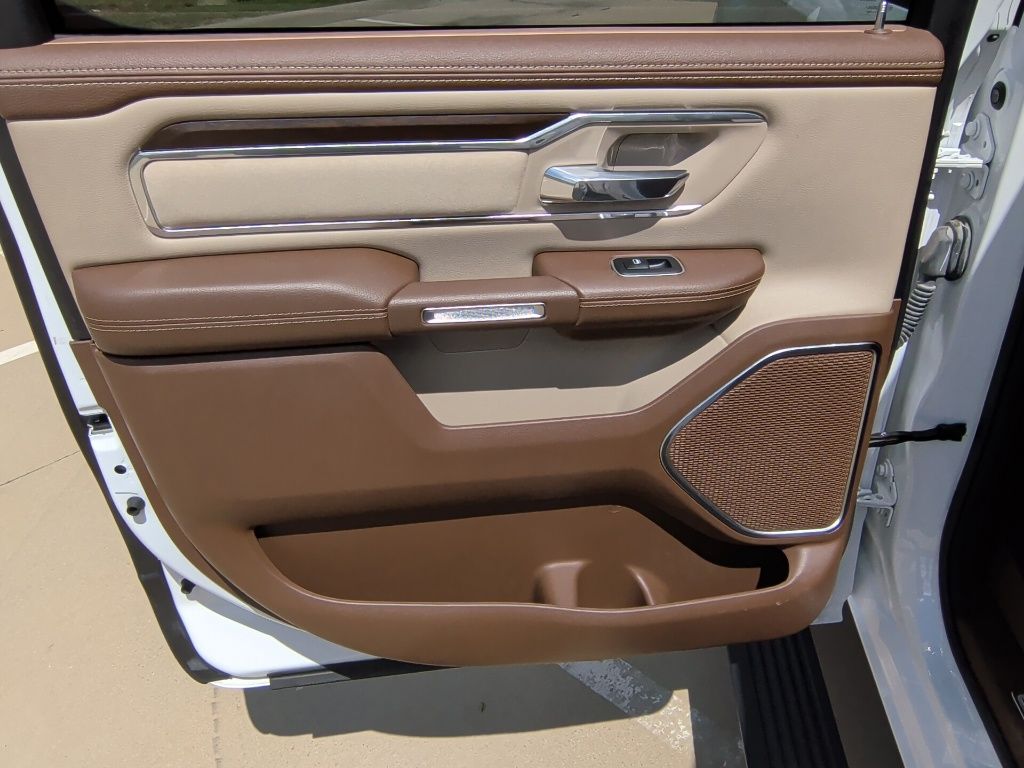 2021 Ram 1500 Laramie photo 36