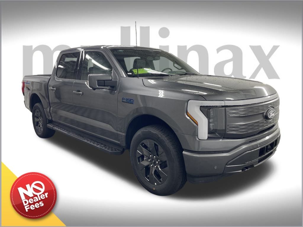 2025 Ford F-150 Lightning Lariat's photo