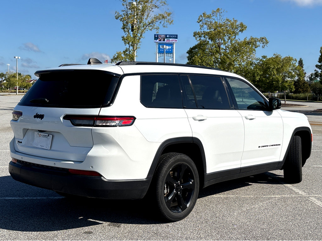 2023 Jeep Grand Cherokee Altitude photo 20