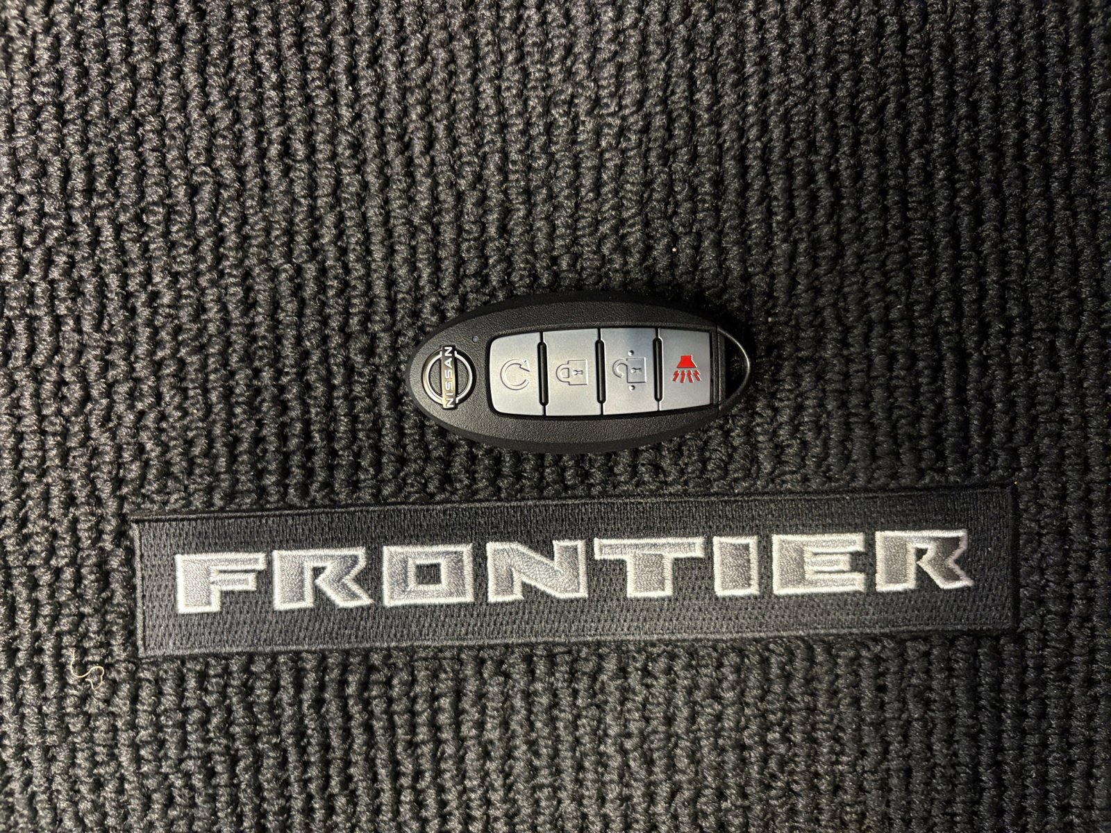 2025 Nissan Frontier PRO-X photo 25