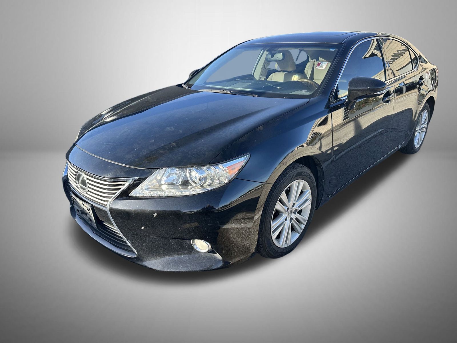 2015 Lexus ES 350's photo