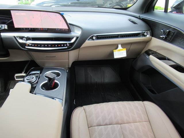 2026 Cadillac Lyriq photo 14