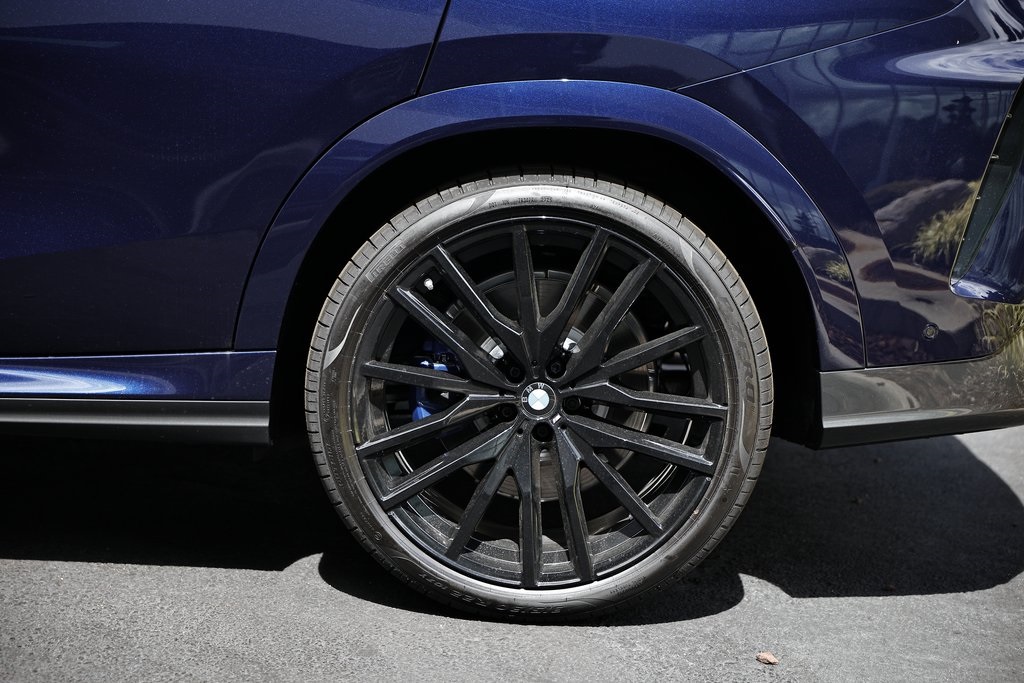 2026 Bmw X6 M photo 12