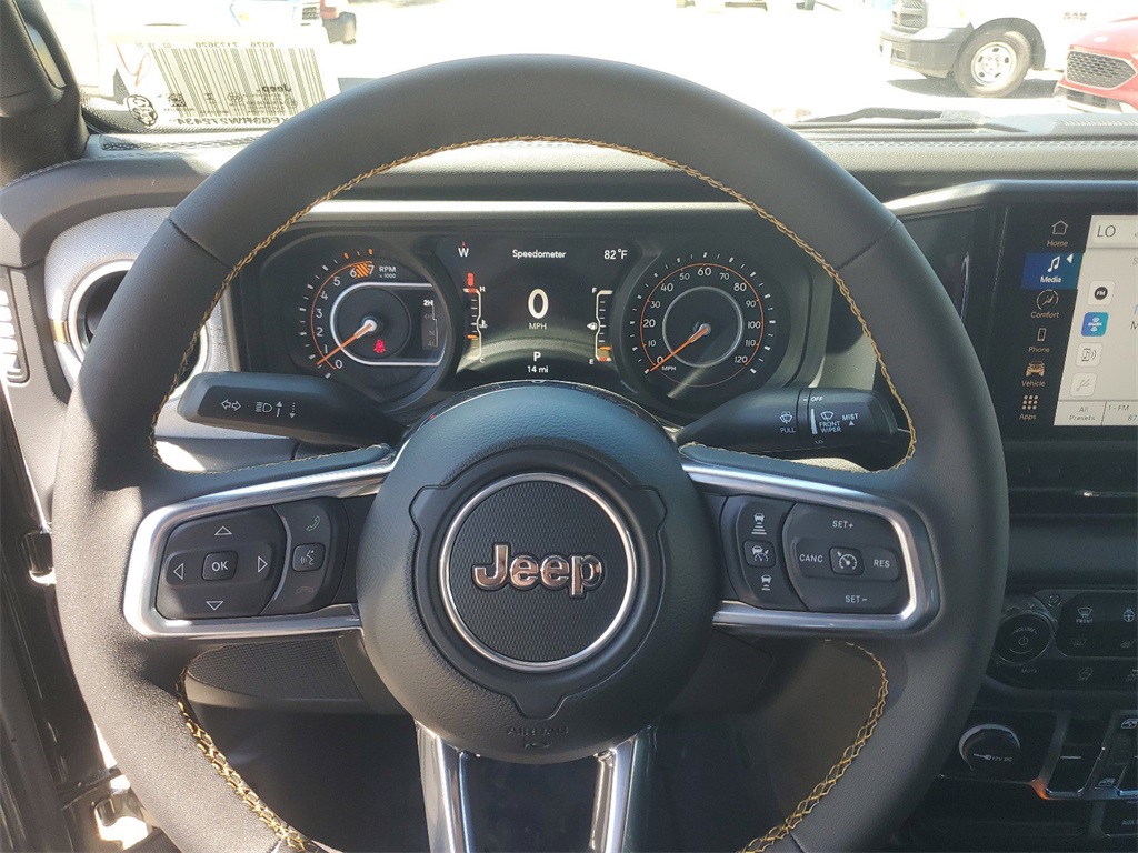 2024 Jeep Wrangler Sahara photo 15