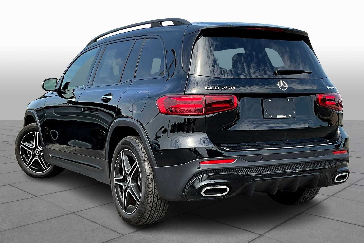 2025 Mercedes Benz GLB 250 4MATIC photo 11
