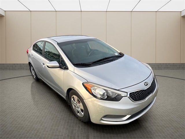 2016 Kia Forte LX photo 4