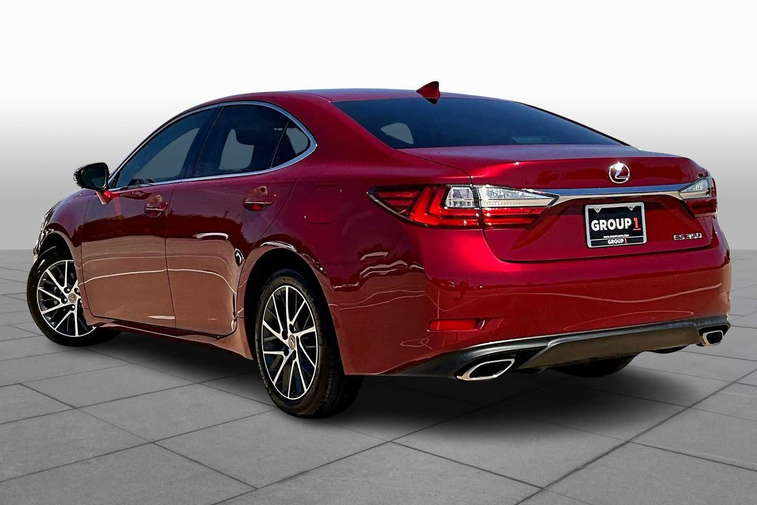 2017 Lexus ES 350 photo 11