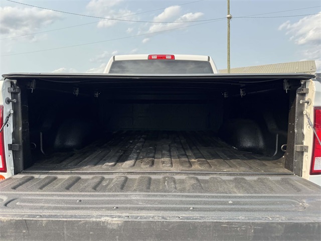 2017 Ram 3500 Tradesman photo 17
