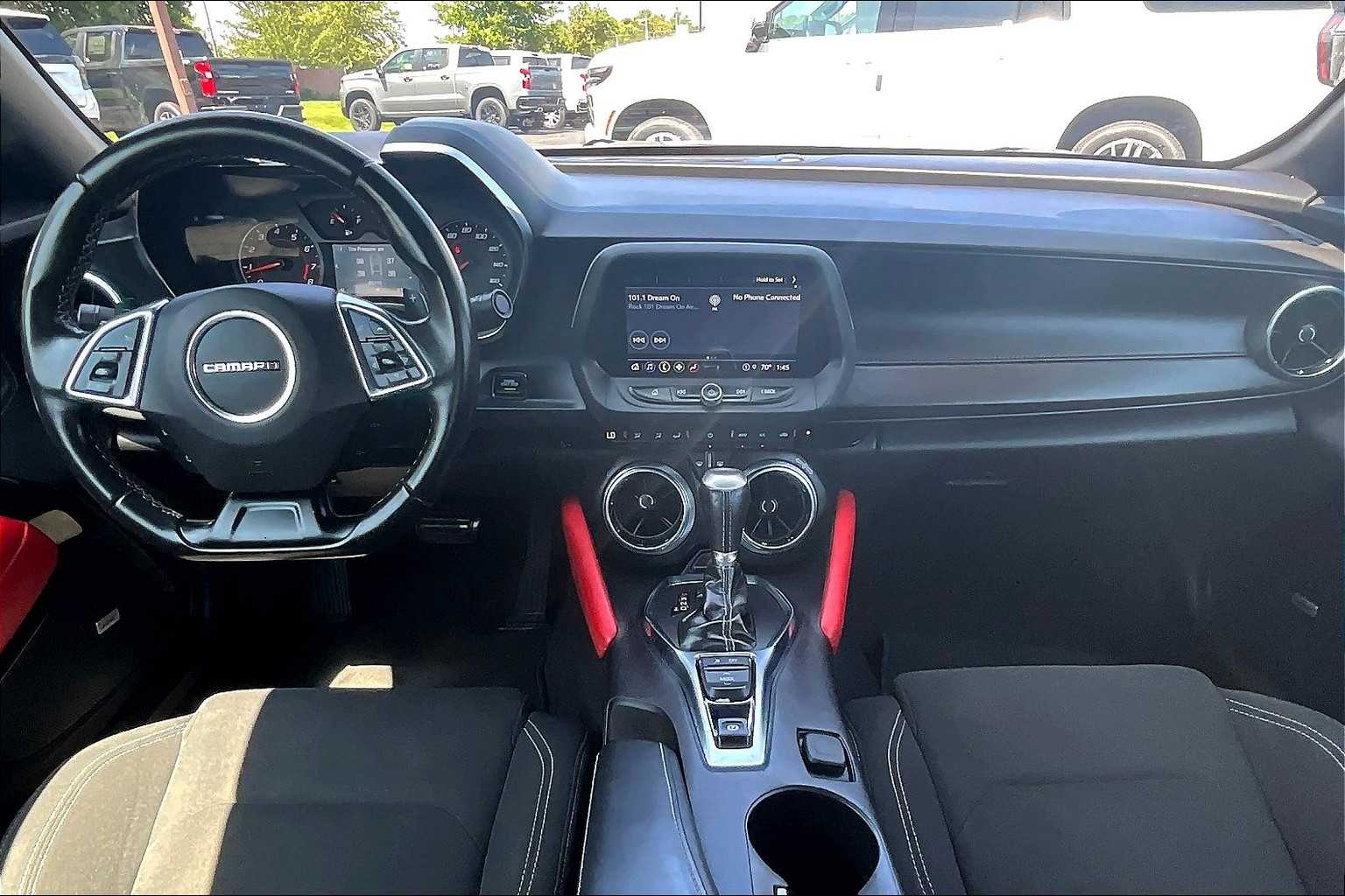 2021 Chevrolet Camaro 1LT photo 19