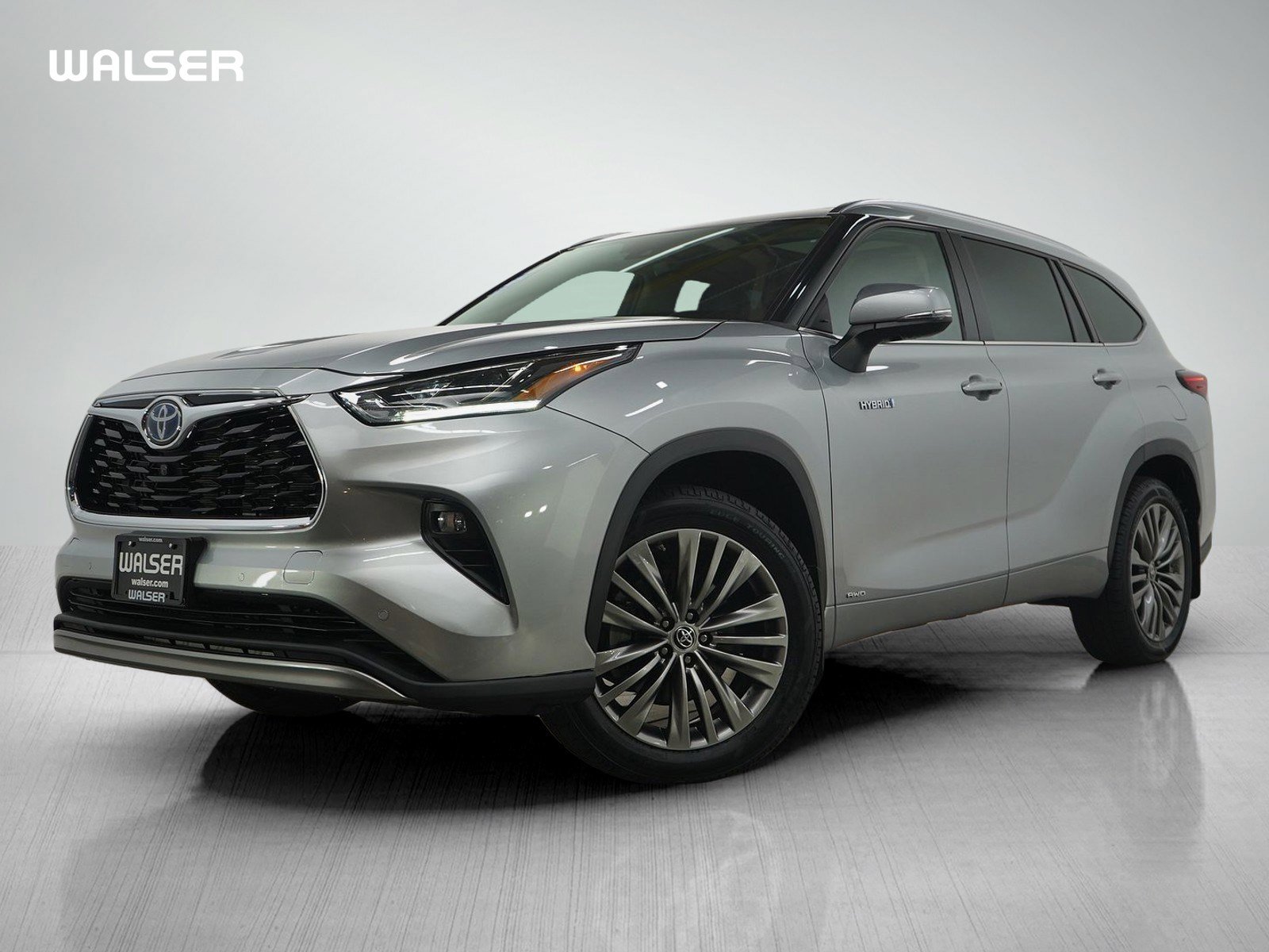 2021 Toyota Highlander Platinum's photo