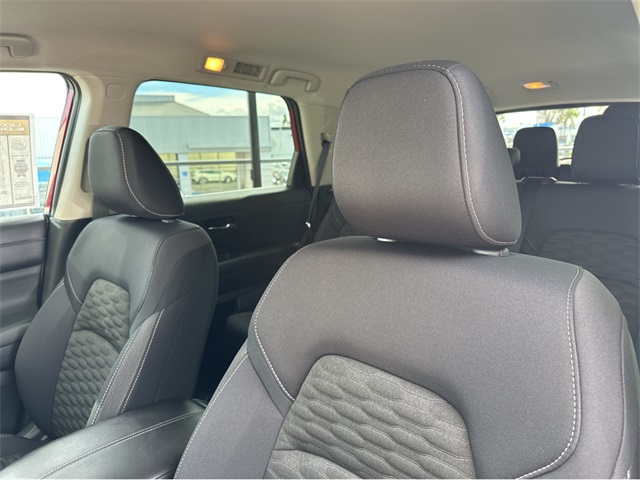 2022 Nissan Pathfinder SV photo 3