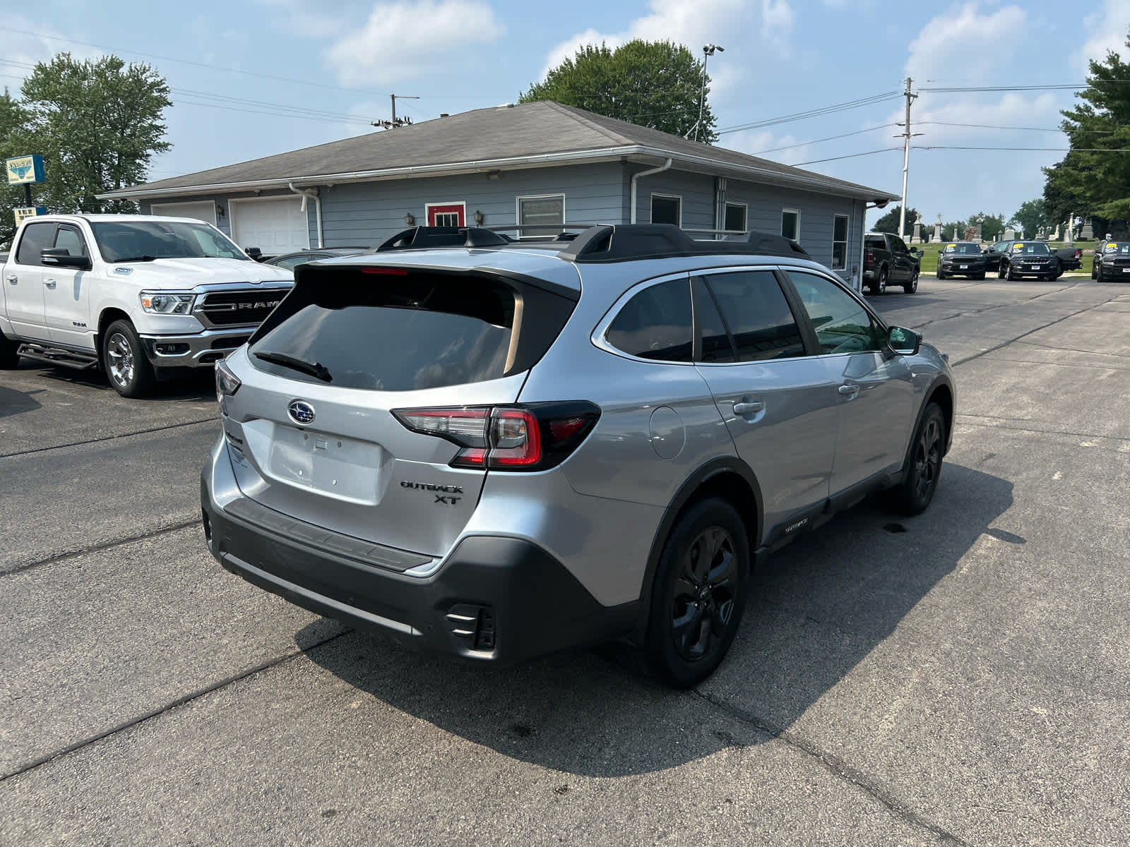 2021 Subaru Outback Onyx Edition XT photo 3