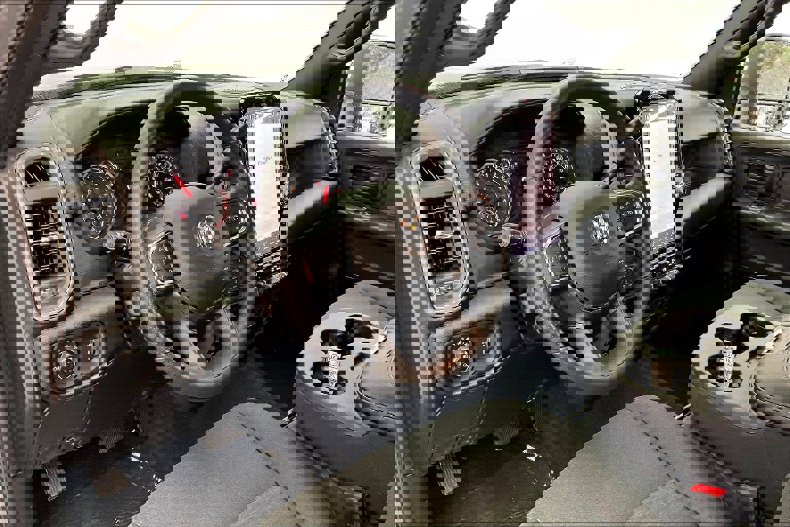 2026 Ram 2500 Tradesman photo 4