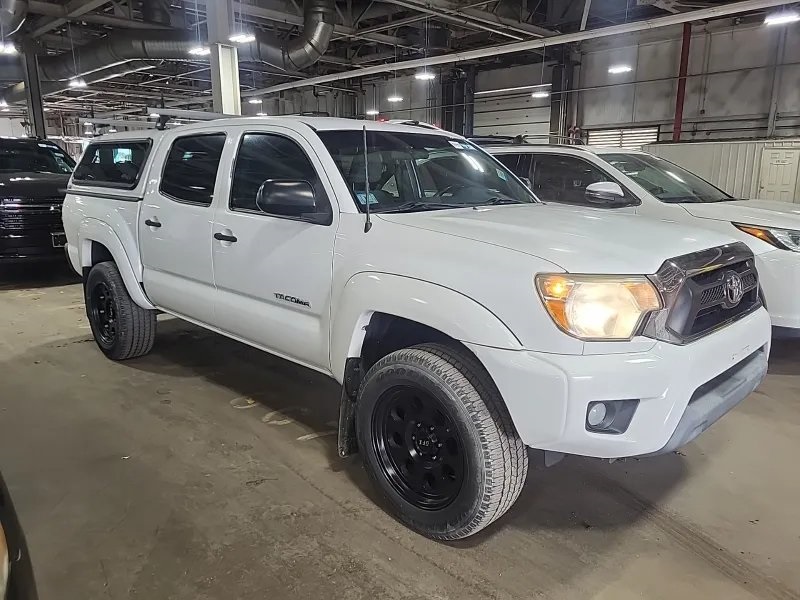 2015 Toyota Tacoma Base's photo