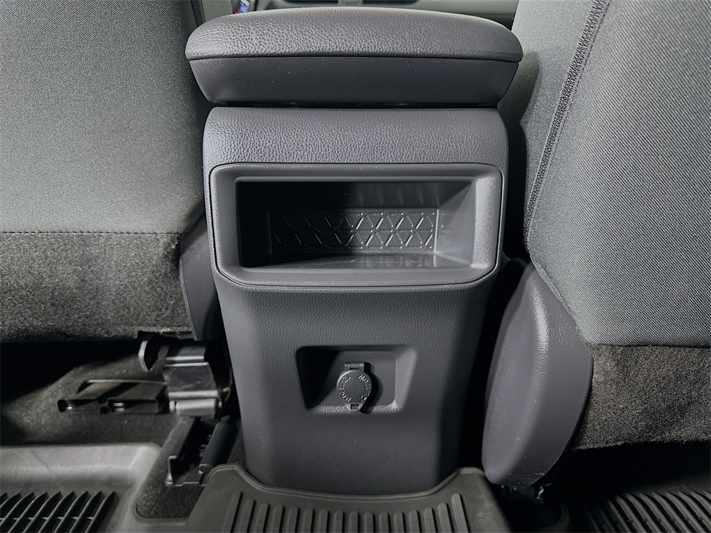 2019 Toyota RAV4 LE photo 27