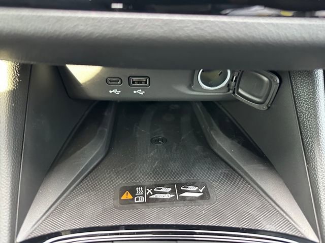 2025 Buick Envista ST photo 28