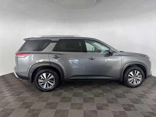 2022 Nissan Pathfinder SL photo 4