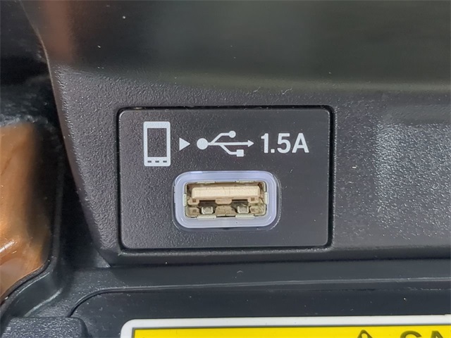 2021 Honda CR-V Hybrid Touring photo 21