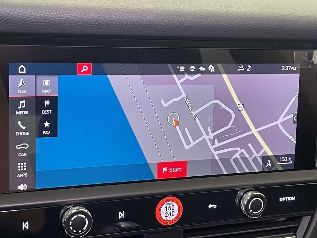 2025 Porsche Macan Base photo 29