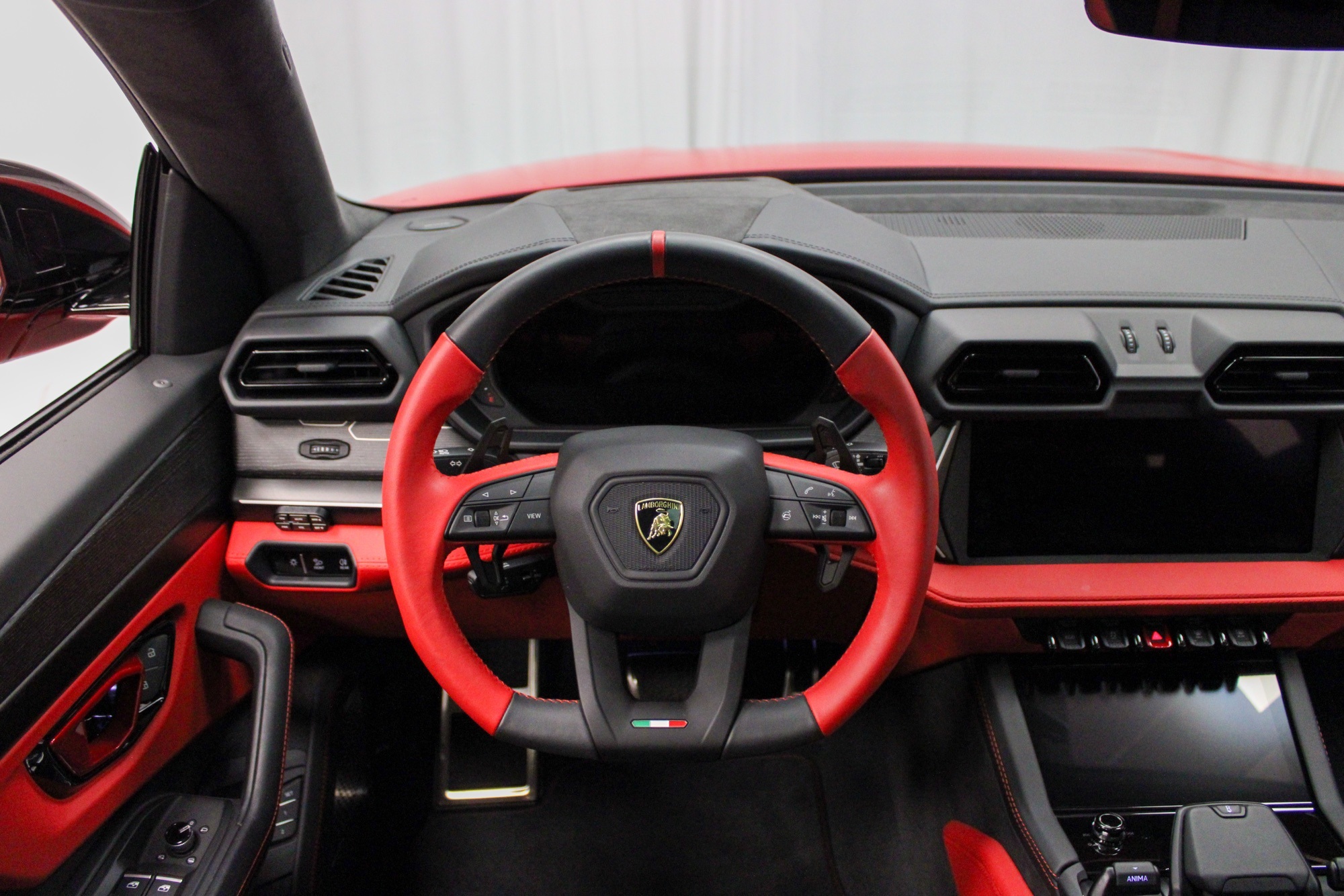 2025 Lamborghini Urus SE photo 20