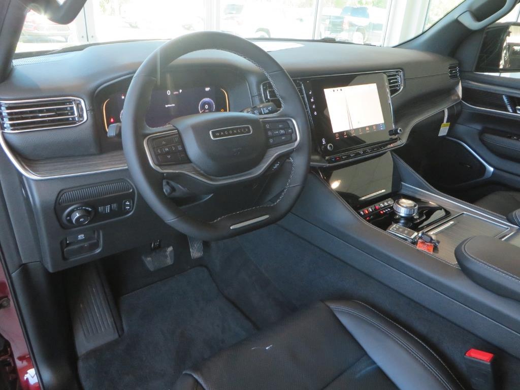 2024 Jeep Wagoneer Series II photo 17