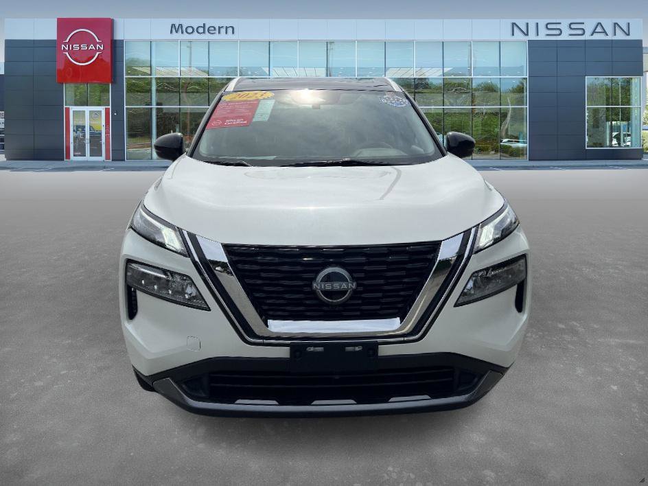 2023 Nissan Rogue SL photo 2