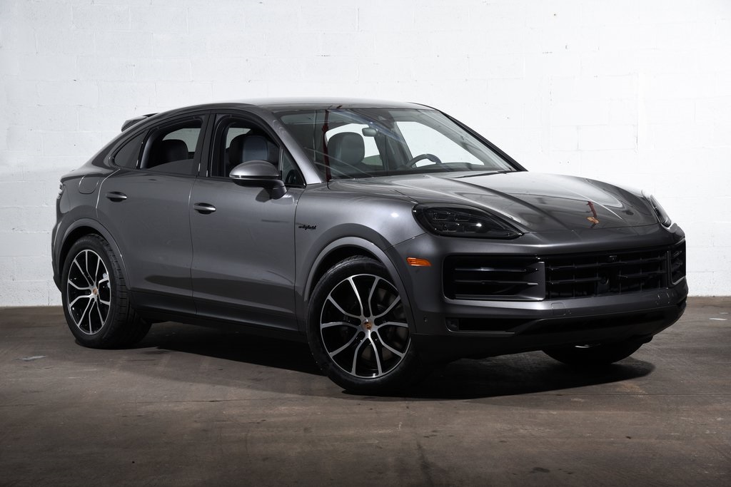 2025 Porsche Cayenne E-Hybrid photo 8