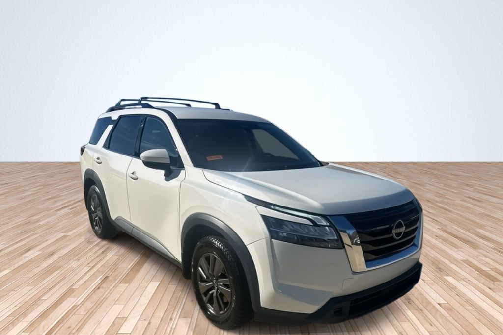 2022 Nissan Pathfinder SV photo 3