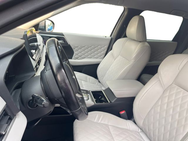 2022 Mitsubishi Outlander SEL photo 8