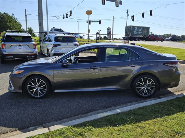 2023 Toyota Camry XLE photo 4