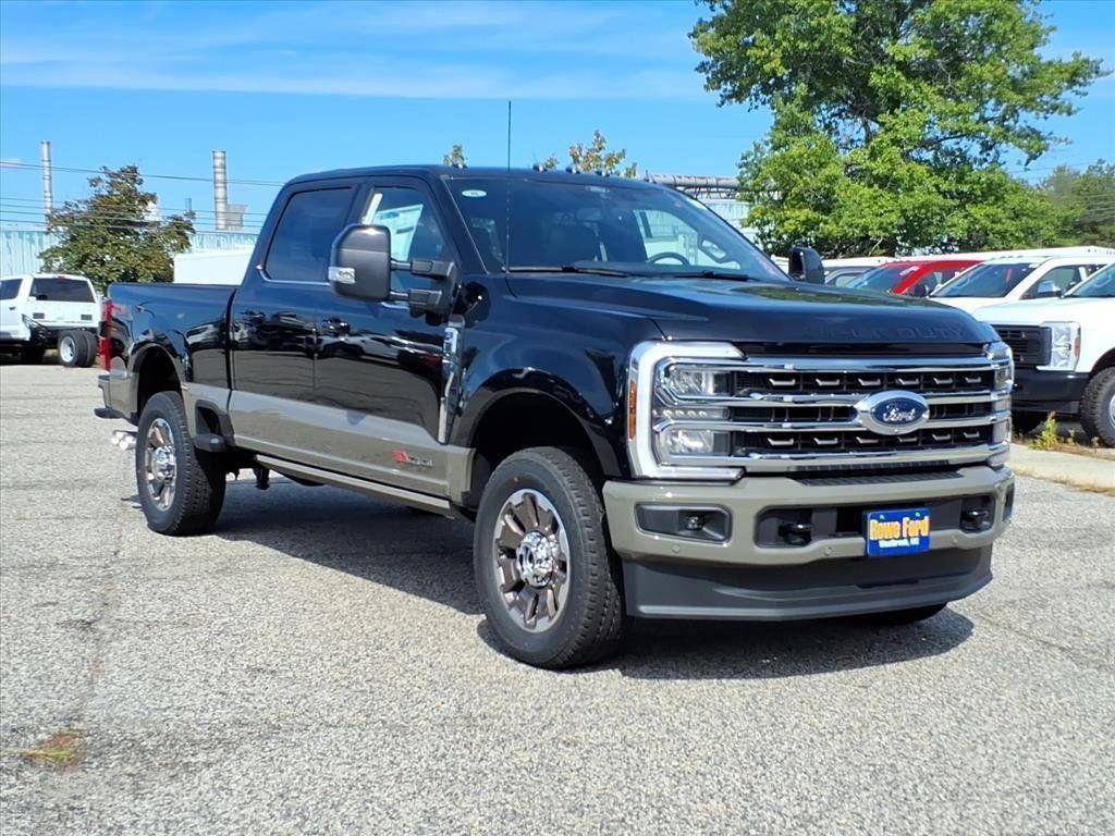 2026 Ford F-350 Super Duty King Ranch's photo