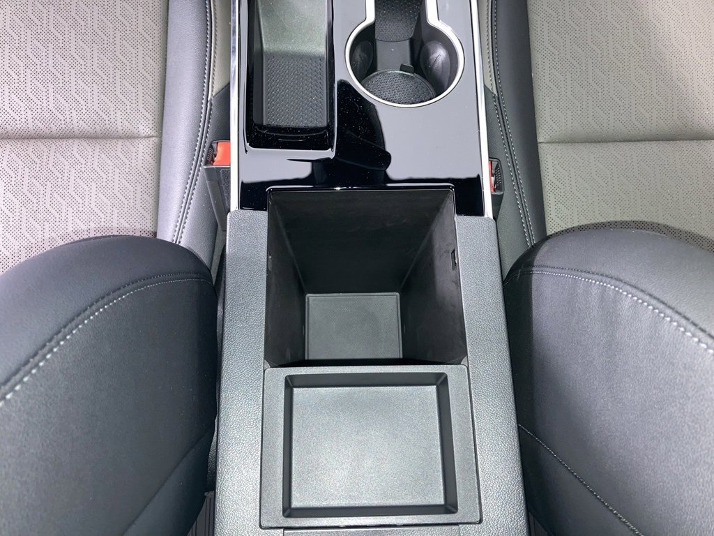 2026 Chevrolet Equinox LT photo 4