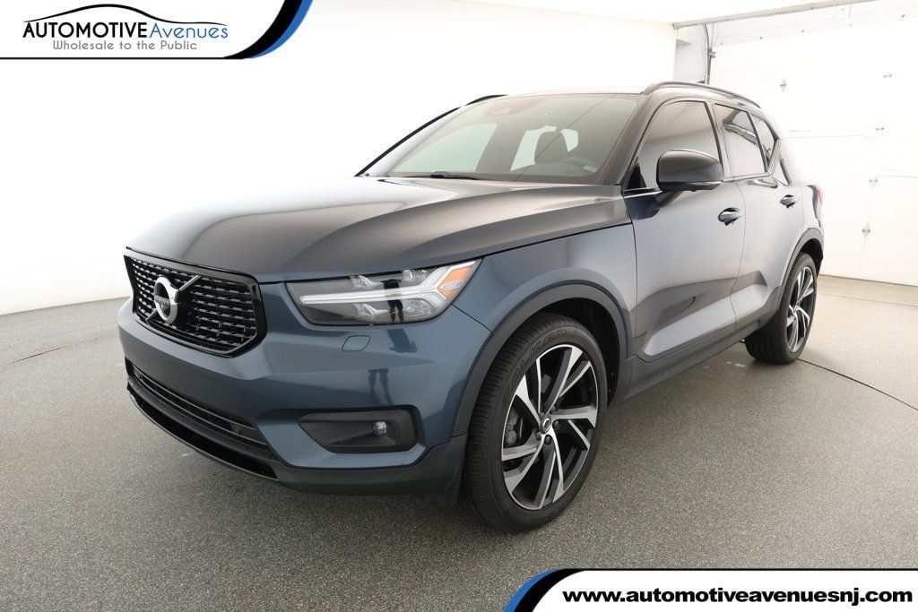 2022 Volvo XC40
