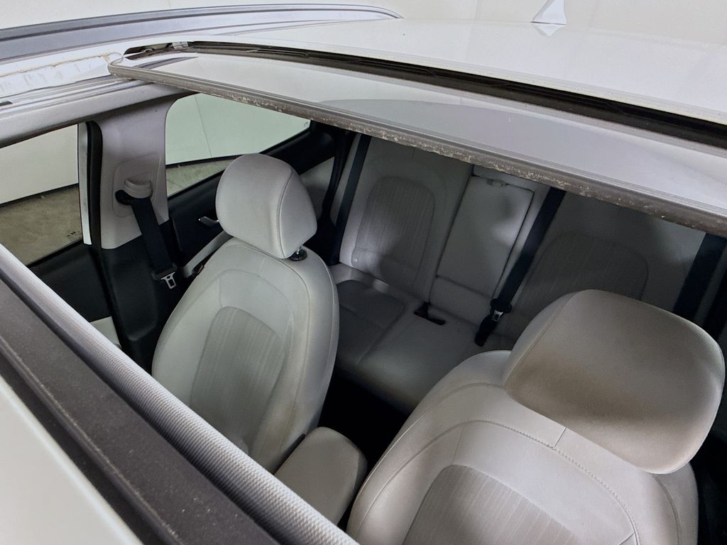 2023 Hyundai Kona SEL photo 5