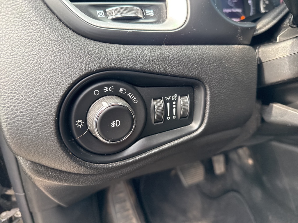2018 Jeep Renegade Latitude North Edition photo 29