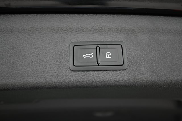 2025 Audi Q3 S line Premium Plus photo 18