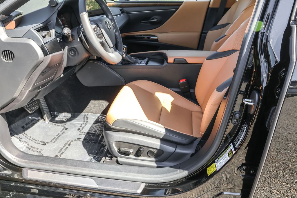 2023 Lexus ES 350 photo 14