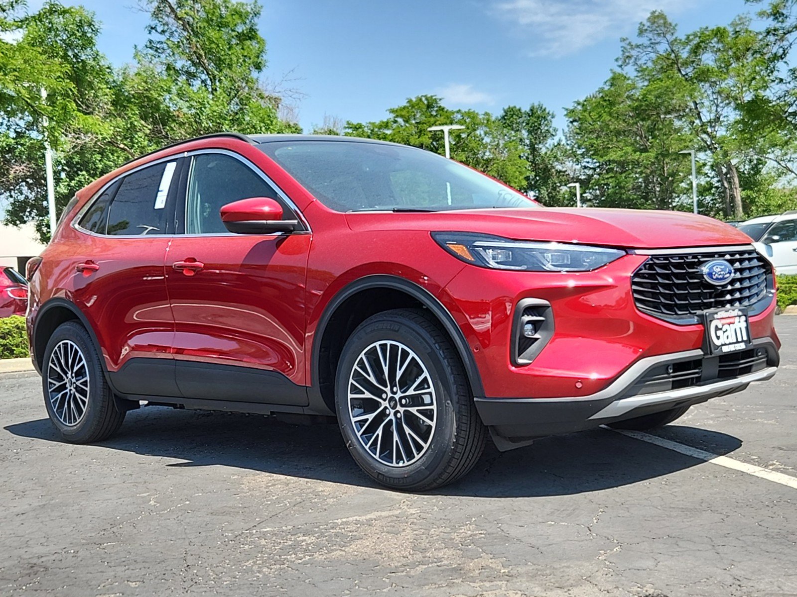 2024 Ford Escape Plug-In Hybrid Premium photo 4